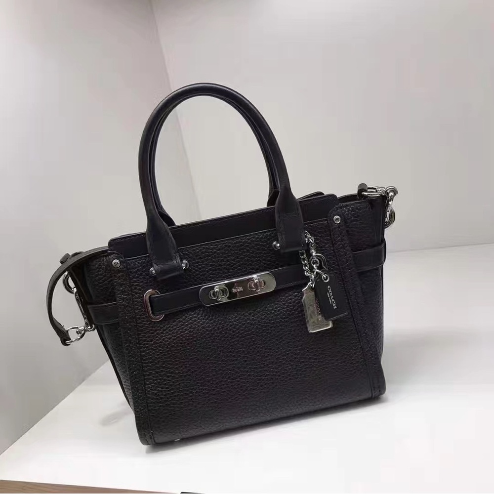 Coach swagger 21 Pebble Leather Satchel Crossbody - Black